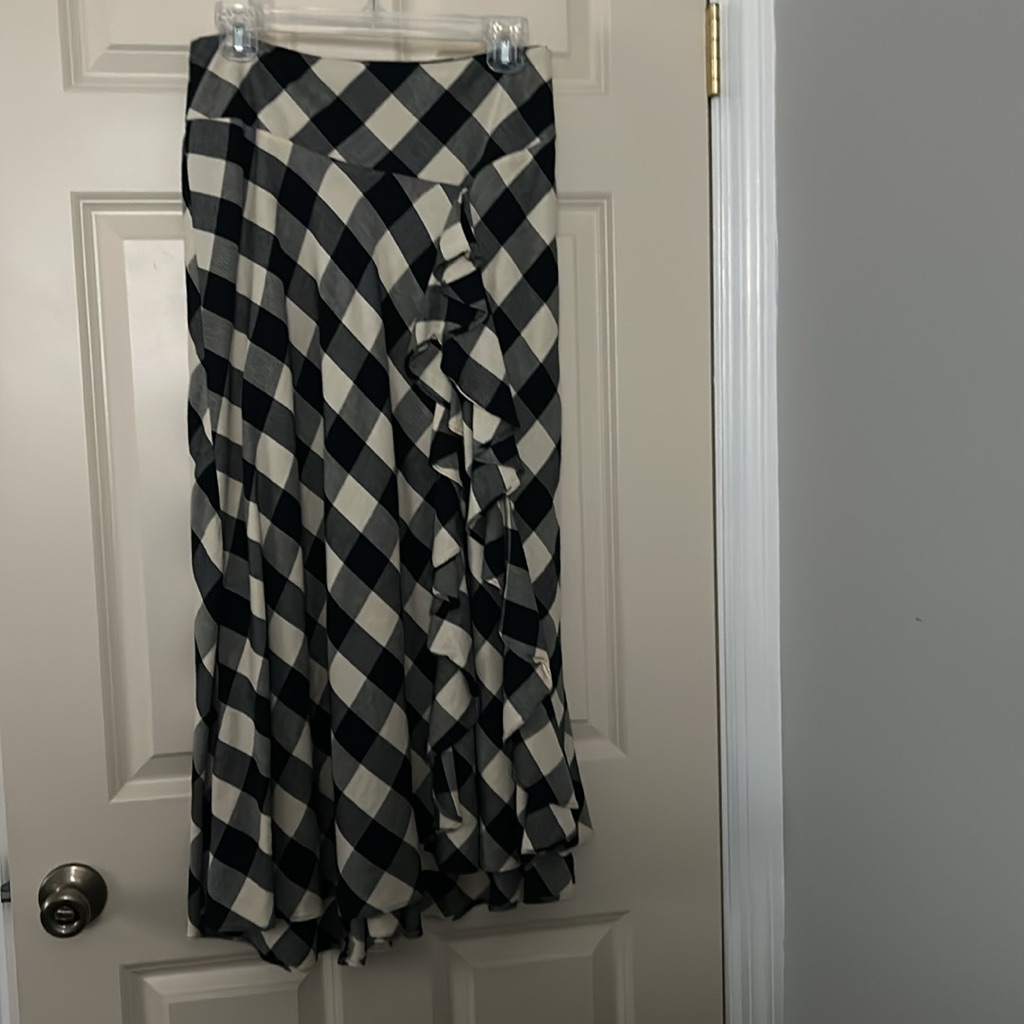 Two Piece Set Maxi Skirt And Ruffle Top Set Great Combo Look
